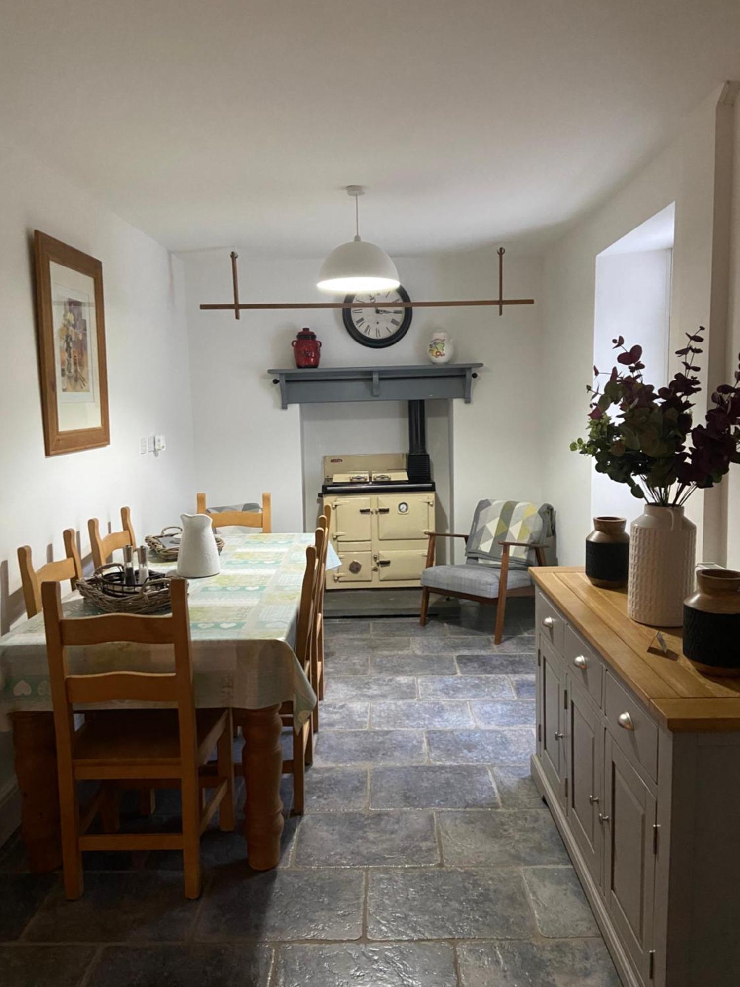 The Farmhouse Swansea Bagian luar foto